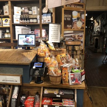 Cracker Barrel Old Country Store - American Near Me - Ottawa, Illinois