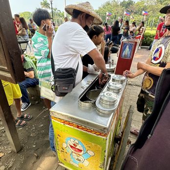 Luneta Park - 01.01.24 street food vendor - sorbetes (dirty ice cream) - Parks Near Me - Manila, NCR