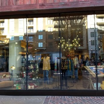 Sundance - From the outside, you can see their cute little Christmas scene and clothing options. - Women's Clothing Near Me - Alpharetta, Georgia