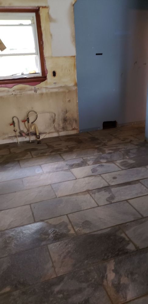 Slide of Santana construction and Landscaping