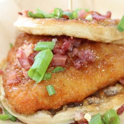 Tra's Gourmet - Chicken and Waffle