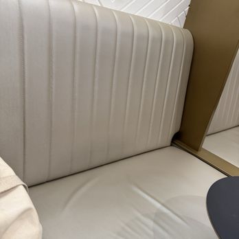 The Club - Seating - Airport Lounges Near Me - Chicago, Illinois The Club - Seating - Airport Lounges Near Me - Chicago, Illinois