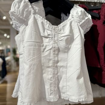 Hollister - Women's Clothing Near Me - Pembroke Pines, Florida Hollister - Women's Clothing Near Me - Pembroke Pines, Florida