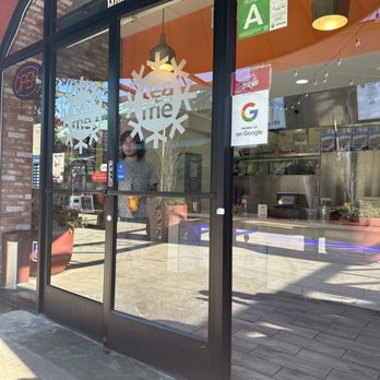 Tea N' Me - Entrance - Bubble Tea Near Me - Sylmar, California