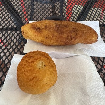 Roca Taina - Cafeteria Near Me - Luquillo, Puerto Rico