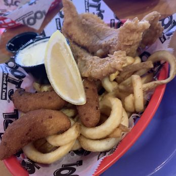 Toot's Restaurant - Catfish Basket - New American Near Me - Smyrna, Tennessee