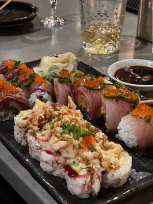 Yamazaru Sushi & Sake by null