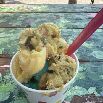 FroYo Frozen Yogurt - FroYo - Ice Cream & Frozen Yogurt Near Me - Webster Groves, Missouri FroYo Frozen Yogurt - FroYo - Ice Cream & Frozen Yogurt Near Me - Webster Groves, Missouri