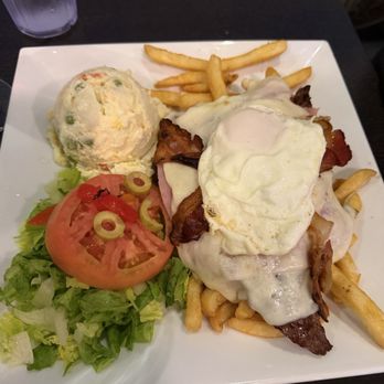 Puerto Madero Miami - Chivito Completo - Argentine Near Me - Miami, Florida Puerto Madero Miami - Chivito Completo - Argentine Near Me - Miami, Florida