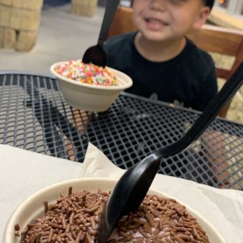 The Keep - Super cute place! Can't sample the flavors though! - Ice Cream & Frozen Yogurt Near Me - Cumberland, Rhode Island