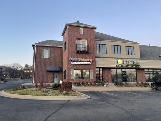 UPS Authorized Shipping Outlet