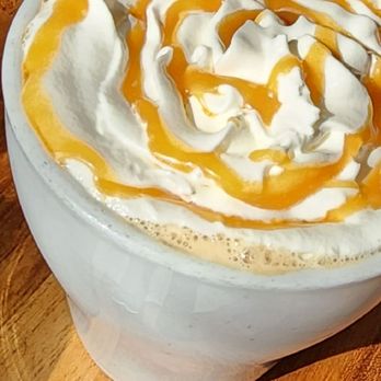Lucky's Cafe - Caramel Breve - Coffee & Tea Near Me - Cleveland, Ohio