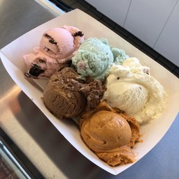 Peanut Butter Cup Ice Cream