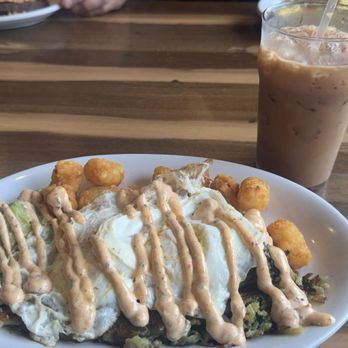 Ellie's Farmhouse - The Californian - Breakfast & Brunch Near Me - Southington, Connecticut