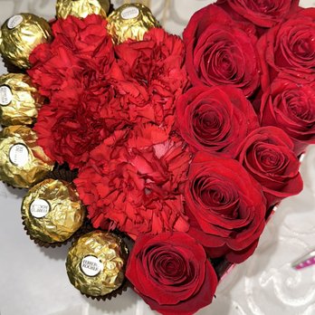 Flowers by LaGi - HEART BOX - Florists Near Me - Yonkers, New York Flowers by LaGi - HEART BOX - Florists Near Me - Yonkers, New York