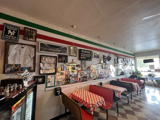 Giovanni's Pizzeria by null