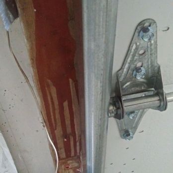 495 Garage Door - Gaps on left side. - Garage Door Services Near Me - Silver Spring, Maryland 495 Garage Door - Gaps on left side. - Garage Door Services Near Me - Silver Spring, Maryland