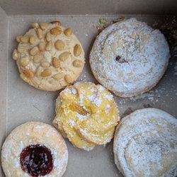 Dolce Sicilia Italian Bakery - 5 cookies