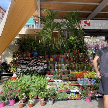 Mercado Central - Flower market - Farmers Market Near Me - Alicante, A Mercado Central - Flower market - Farmers Market Near Me - Alicante, A