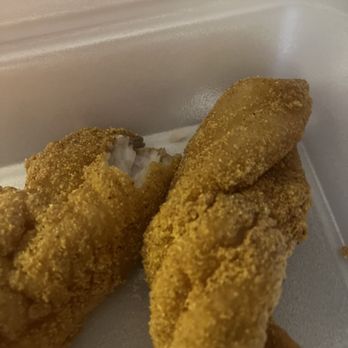 Charleston's - I had catfish - American Near Me - Indianapolis, Indiana