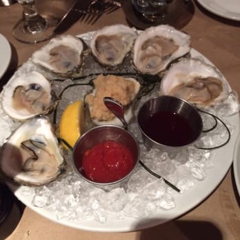Scarlet Oak Tavern - Oysters - island Creek this night - New American Near Me - Hingham, Massachusetts