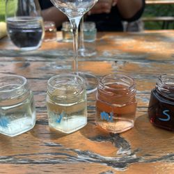 North 42 Degrees Estate Winery - Wine tasting