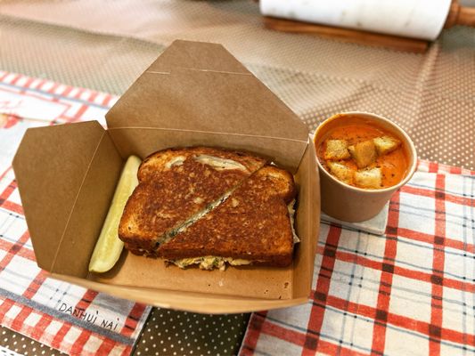 Syndicate Coffee + Bakery + Kitchen by null