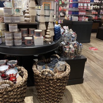 Bath & Body Works - Cosmetics & Beauty Supply Near Me - Cabazon, California