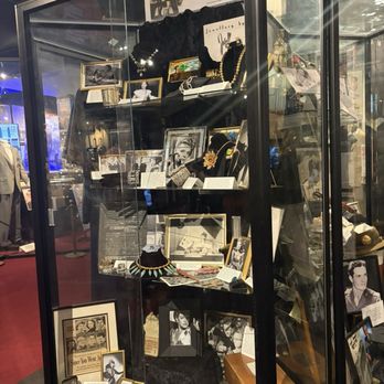 The Hollywood Museum - Displays - Museums Near Me - Hollywood, California