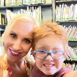 Lake Travis Community Library