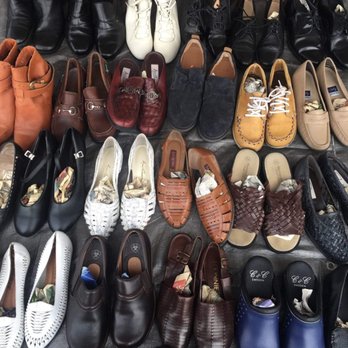 Flashback Fashion - Rose Bowl flea market - Used, Vintage & Consignment Near Me - Long Beach, California Flashback Fashion - Rose Bowl flea market - Used, Vintage & Consignment Near Me - Long Beach, California