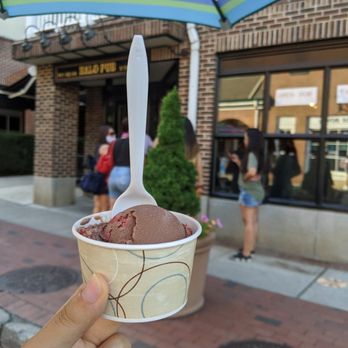 Halo Pub - chocolate strawberry ice cream; background: the line of customers waiting outside w/ social distancing stickers on the sidewalk - Ice Cream & Frozen Yogurt Near Me - Princeton, New Jersey Halo Pub - chocolate strawberry ice cream; background: the line of customers waiting outside w/ social distancing stickers on the sidewalk - Ice Cream & Frozen Yogurt Near Me - Princeton, New Jersey