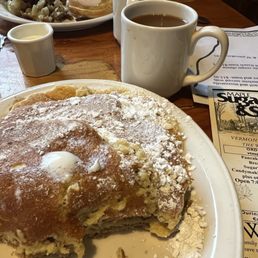 Sugar and spice pancakes. Cinnamon and maple sugar in the batter. Fantastic