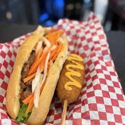 One Tea - Delicious banh mi and Korean dog