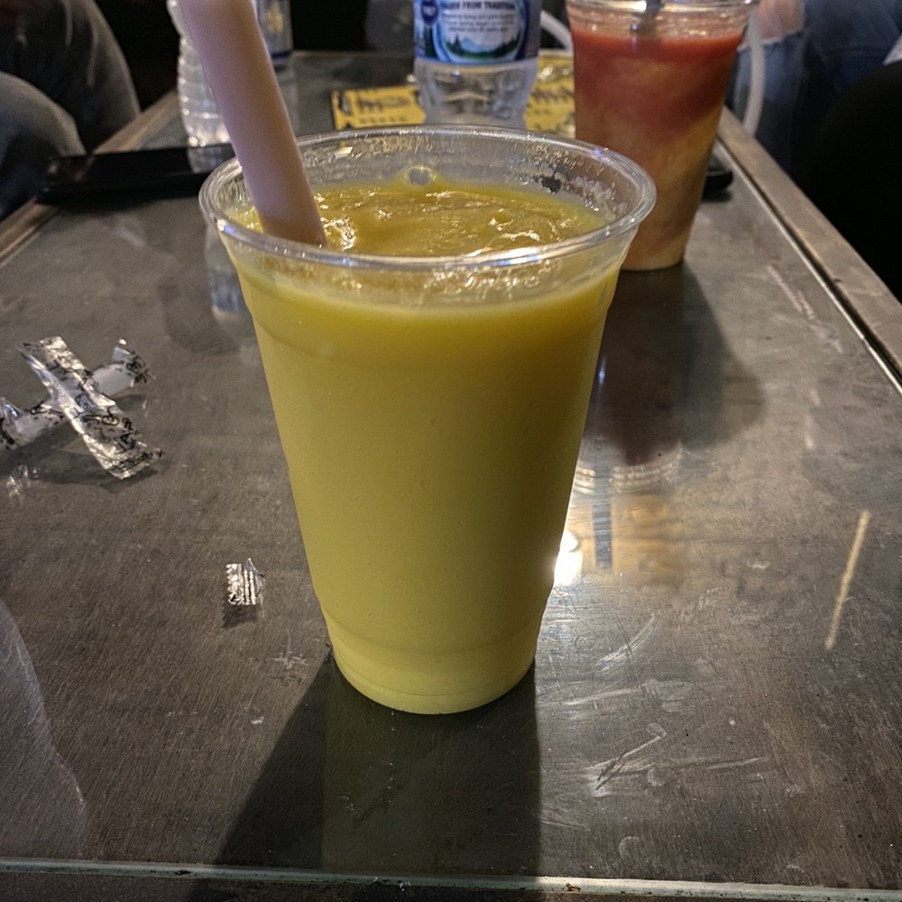 Mango smoothie Mango smoothie