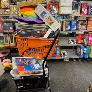 2nd & Charles - The sheer volume of items here! Shopping cart filled to the brim and then some! - Electronics Near Me - Auburn Hills, Michigan 2nd & Charles - The sheer volume of items here! Shopping cart filled to the brim and then some! - Electronics Near Me - Auburn Hills, Michigan