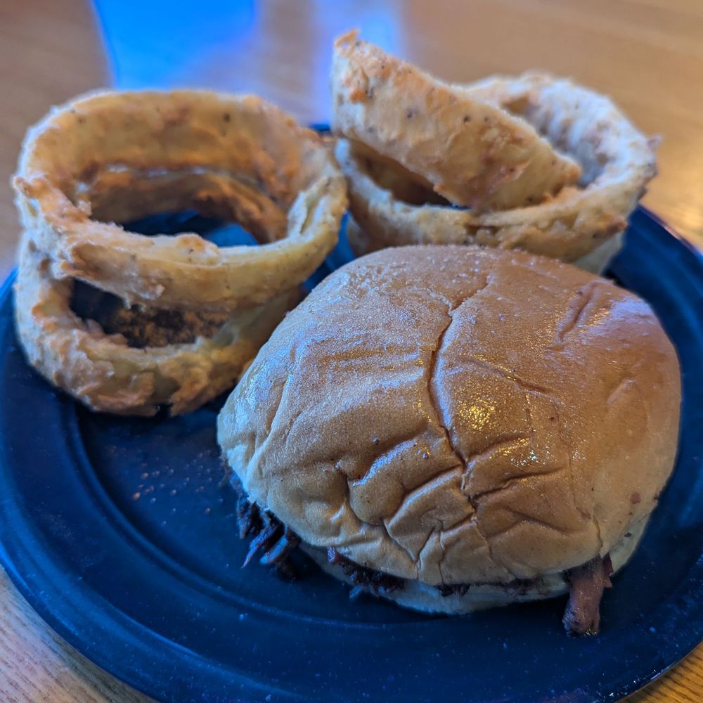Sonny Bryan's Smokehouse - Chopped beef, onion rings - Barbeque Near Me - Dallas, Texas Sonny Bryan's Smokehouse - Chopped beef, onion rings - Barbeque Near Me - Dallas, Texas