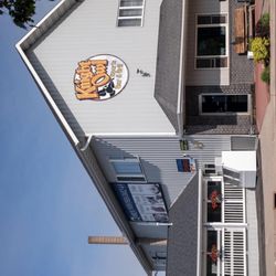 Knight Owl Bar