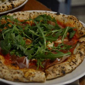 MATTO NAPOLETANO PIZZERIA  - Parma pizza AUD22 - fior di latte, Parma ham, rocket, parmesan - Pizza Near Me - Melbourne, VIC