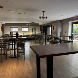 Hotel AKA Boston Common - Restaurant downstairs