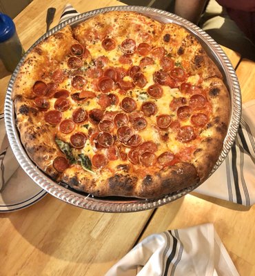 Folks Pizzeria by null