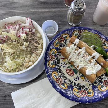 Taqueria Cuernavaca - Mexican Near Me - Oxnard, California