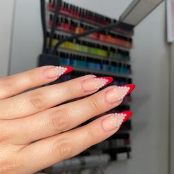 Nails by Jessica - phase beaute