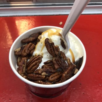 Bruster's Real Ice Cream - Turtle sundae, no whip cream no cherry - Ice Cream & Frozen Yogurt Near Me - Knoxville, Tennessee
