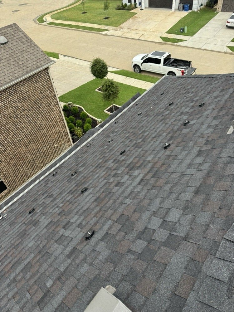 Slide of Elite Construction & Solar