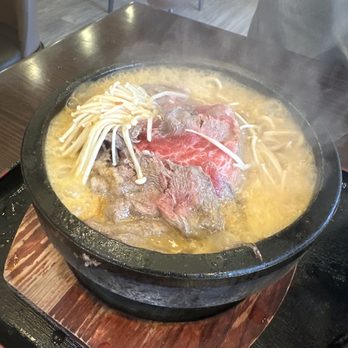 Yuu Japanese Tapas - Volcano AAA Beef ramen w/ spicy miso (special menu) - Japanese Near Me - Richmond, British Columbia Yuu Japanese Tapas - Volcano AAA Beef ramen w/ spicy miso (special menu) - Japanese Near Me - Richmond, British Columbia