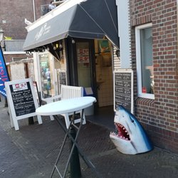 Viswinkel De Lange - Das kleine, persönlich geführte Fischgeschäft im alten Zentrum von Scheveningen.