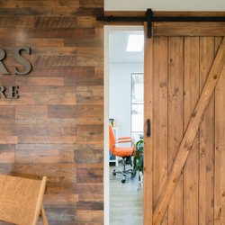 Sanders Travel - Offices