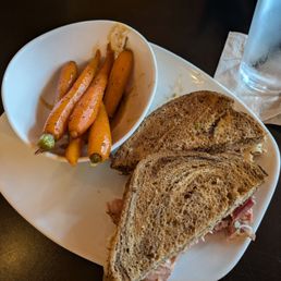 Brewben & agave glazed carrots Brewben & agave glazed carrots