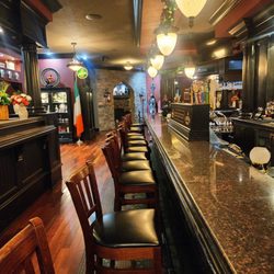 Erin's Snug Irish Pub